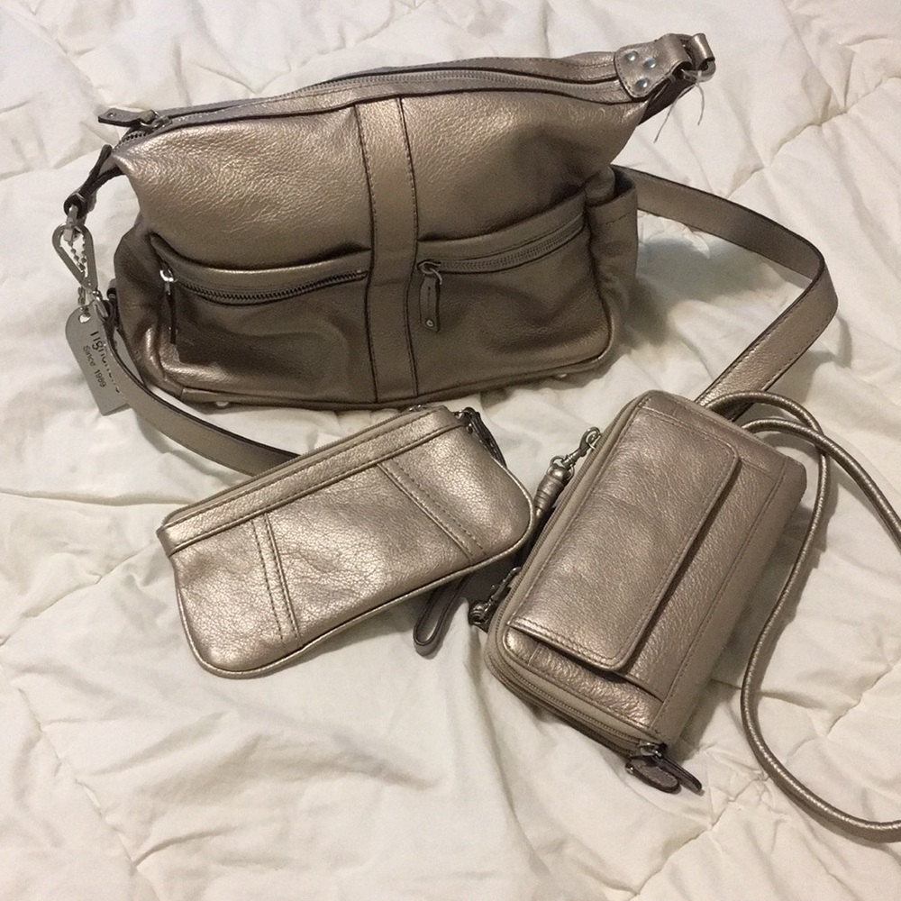 Tignanello purse coin and wallet Set ❤️❤️